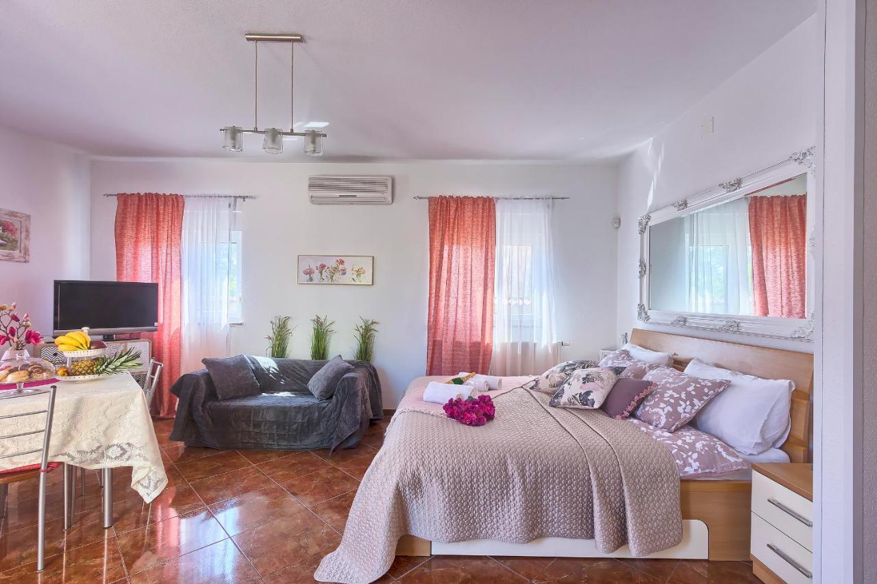 Villa Mihaela Fažana Екстериор снимка